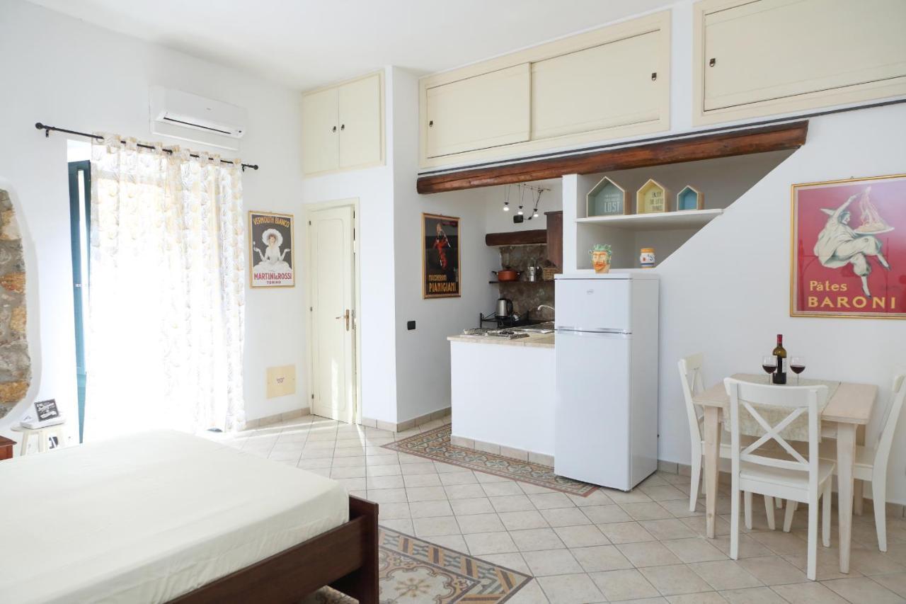 Coastal Seaview Suite & Central Balcony Street View Studio Cefalu Exterior photo